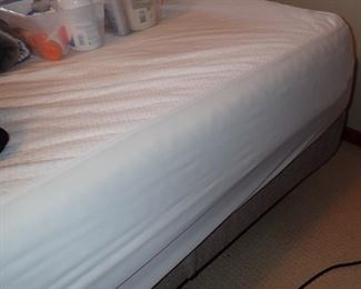 TEMPUR PEDIC - TEMPUR CLOUD SUPREME BEDS THERE ARE 2 - OF THEM - NEW CONDITION