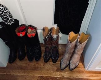Various equestrian & cowboy boots