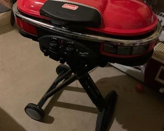 Coleman portable propane grill