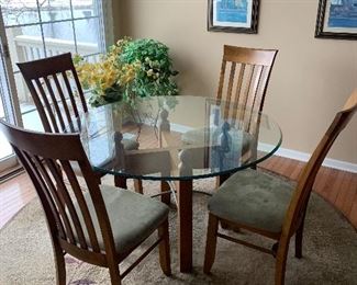 Canadel 48” table & chairs