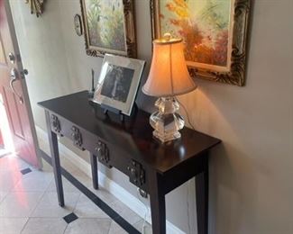 Gorgeous hall table with stunning Asian art, 