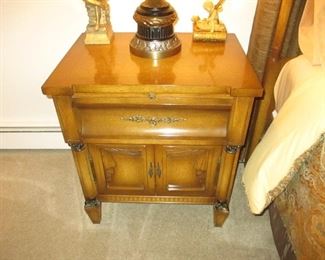 French Provincial Vintage Queen Bedroom Suite with Cherub Brass Lighting 