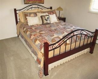 Queen Bed ~ Linens 