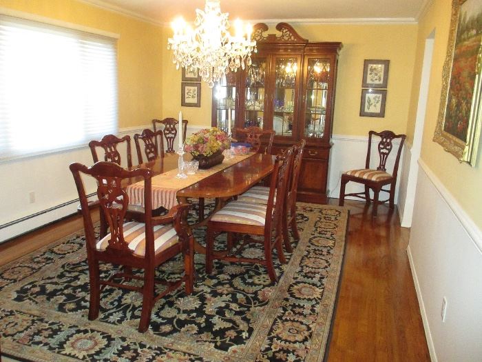 British Classic Ethan Allen Dining Room Suite ~ Wall Decor (Chandelier Not Included ) 