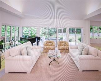 Stunning Living Room Suite 
