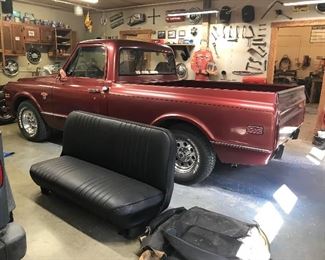 Captain seating currently installed in truck, but if bench seating is preferred it can/will be included with the sale! MORE DETAILS & PICTURES TO COME!