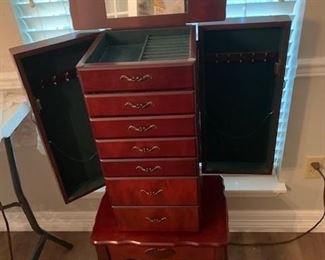 Ladies Wooden Standing Jewelry Box