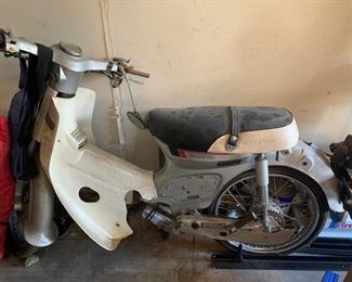 Honda 1983 Passport Moped _ Title Not Running but have Parts to fix or sell the Moped by Pieces