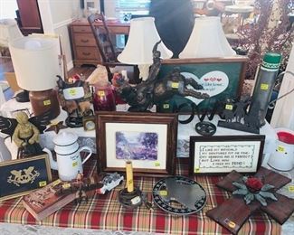 This the WESTERN table and Lots of Vintage Decor