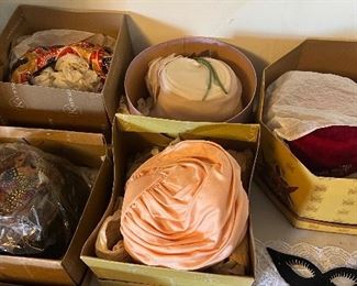 Vintage Ladies Hats, many to choose from.
Also loads of vintage Ladies clothing 