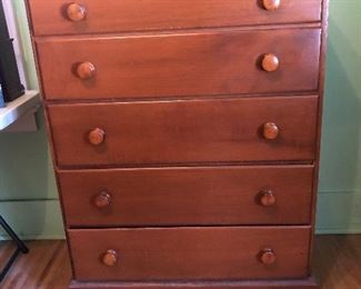 Maple chest of drawers 