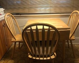 small oak drop leaf kitchen table and 3 chairs