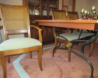 Nutmeg Table with 2 leaves and 6 chairs