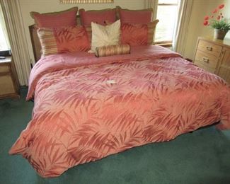 King size Tempur-Pedic Adjustable bed