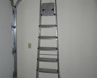 10' Stepladder