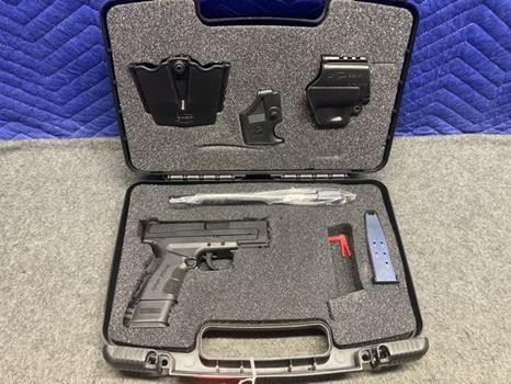 928.01
Springfield Armory XD MOD2 pistol, serial #GM410925, caliber 45, 3” barrel, 8 & 12 round magazine, double magazine holder, molded plastic holster, speed loader, plastic case, like new or new condition. (B4-125
