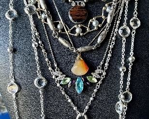 Lot Of Silver Tone, Rhinestone, Tigers Eye, Carnelian, And Jadeite Necklaces - Charter Club, Metal Pointus,etc