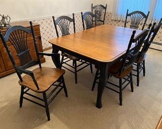 Wood dining table, 2 captains chairs and 6 side chairs!