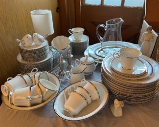Noritake "Countess" china set - service for 12 plus serving pieces!