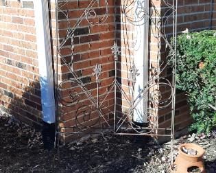 Metal garden trellis