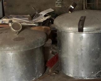 Pressure canners