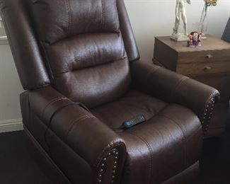 Flexsteel like new lift chair