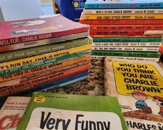 "Peanuts" Paper Back Books