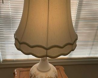 Vintage White and Gold French Provincial Table Lamp