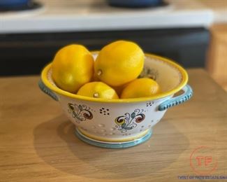 Deruta Ceramic Colander - Ricco Deruta Pattern with Decorative Lemons