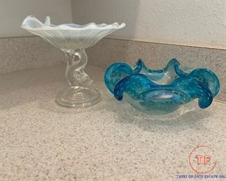 LOT - Art Glass