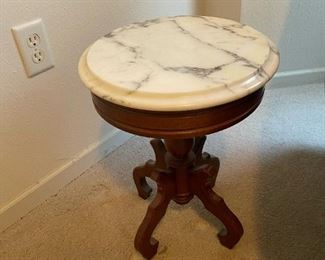 1930s Victorian Mahogany Side Table with Italian Marble Top