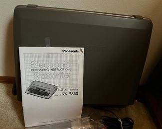 Panasonic electronic typewriter KX-R330