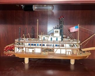 Artesania Latina 1/80 King of the Mississippi Paddle Steamer Wood Model Boat!
