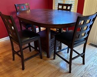 Pottery Barn High Top with 4 Chairs