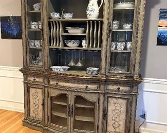 Hooker Dining Room Set. Table 72"x43"/108"x43". 2 Leaves 18". 11 Chairs (yes 11). Hutch 89"T x 7 2"W c 23"D