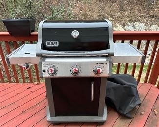 Weber Spirit 3 Burner with Side Burner Propane Grill with Cover. Very clean!