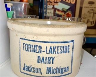 Forner-Lakeside Dairy advertising stoneware butter crock, Jackson, Michigan