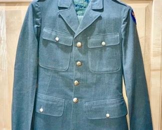 WWII 2 piece Army Air Corps Uniform with patch