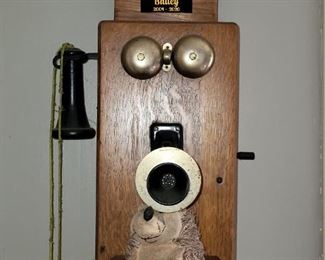 Antique Chicago Telephone Co. Elkhart Indiana. With guts.