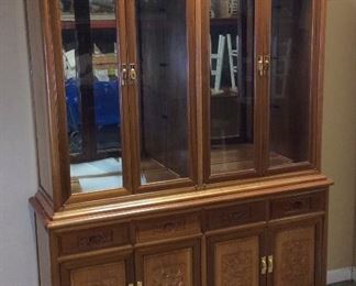 MID CENTURY SOLID WOOD FINE CHINA CABINET