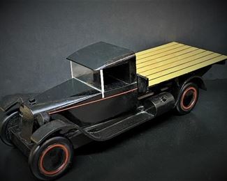 1930s style flatbed truck wooden toy made in France by Vilac 