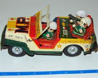 OLD JAPAN TIN FRICTION MP JEEP MILITARY TOY 
