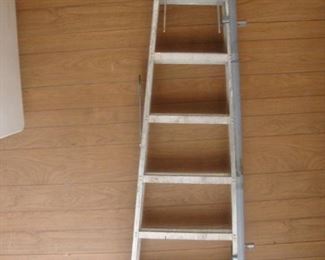8' Aluminum step ladder