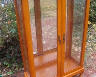 China cabinet w glass shelves