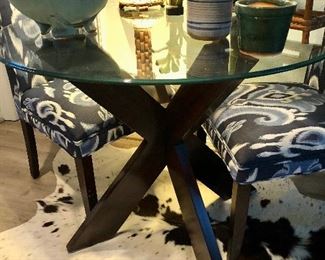 Criss cross table base