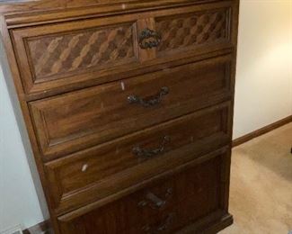 Dixie chest of drawers