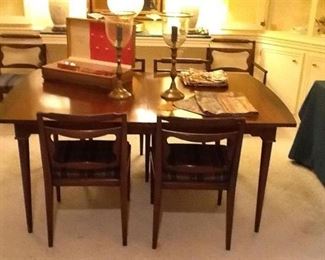 MID CENTURY DINING SET, TABLE WITH 3 LEAVES AND FULL PADS, 6 CHAIRS,PROBABLY BY HEYWOOD WAKEFIELD