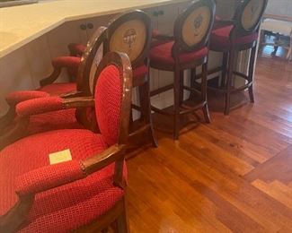 Set of 6 Bar Stools ( 1 with crack) Could sell in sets of 2 or 4