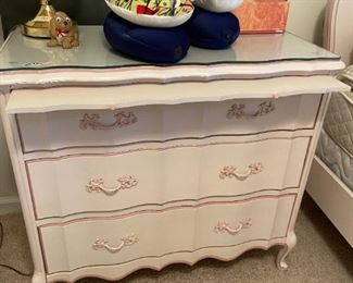 Chest of Drawers with Pull Out Table Top