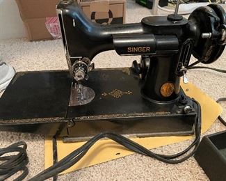 Singer Featherweight...Works!